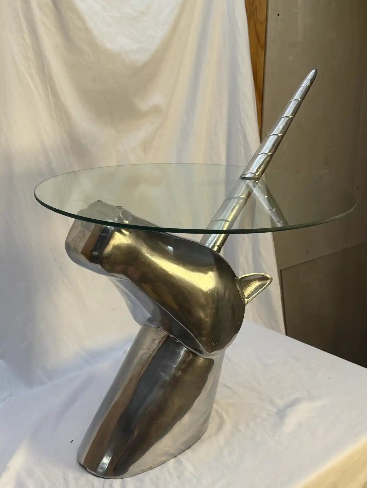 Table - The Last Unicorn - Mind Of Maxi